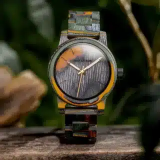Montre avec bracelet en bois
