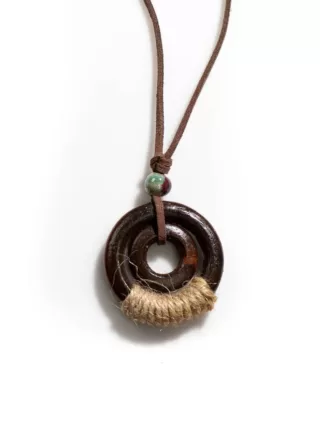 Collier pour homme en bois – Image 4