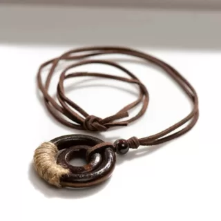 Collier pour homme en bois