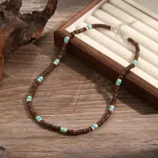 Collier perles en bois multicolores