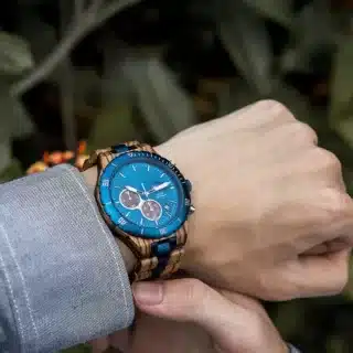 Alternative view of Montre en bois homme