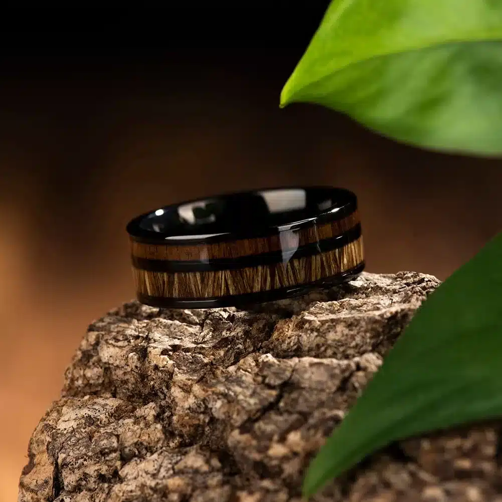 Bague en bois et acier pour homme