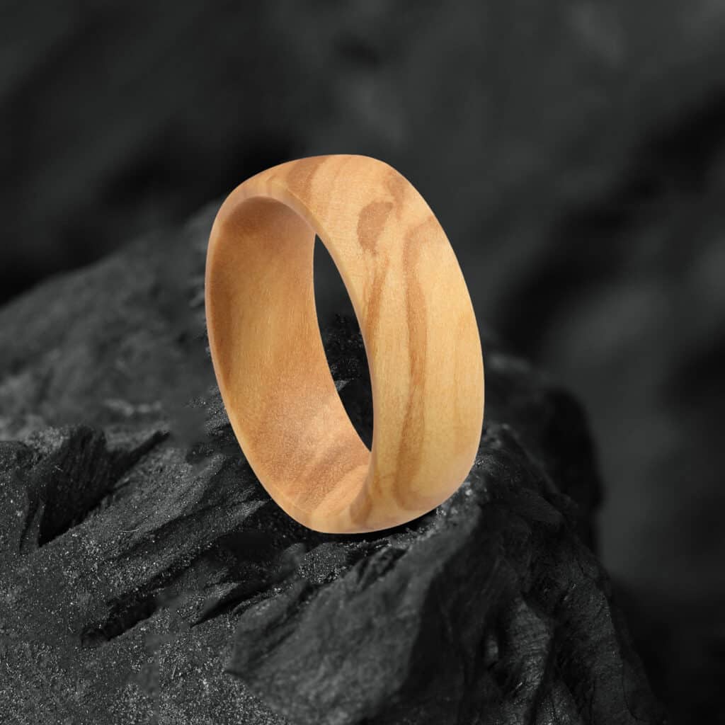 Bague En Bois D Olivier 1