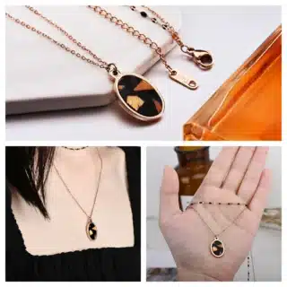 Collier en bois