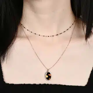 Collier en bois