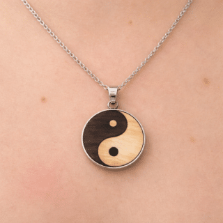 Collier bois yin yang